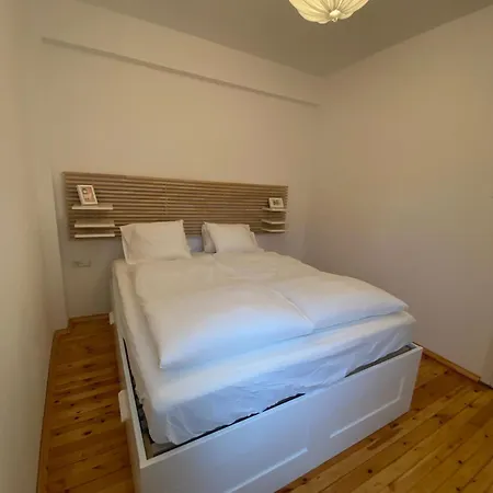 Modern, Centrally Located